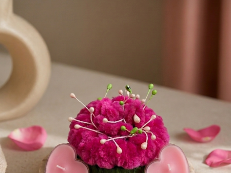 Beautiful Showpiece Décor with 2 FREE Heart Shape Candles